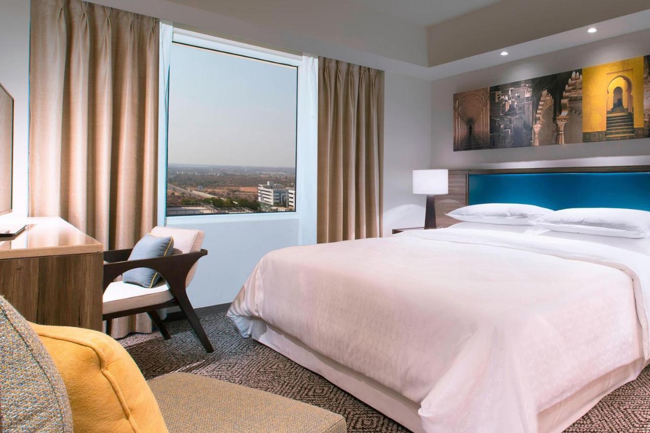 เชราตัน ไฮเดอราบาด โฮเต็ล Hotel ไฮเดอราบัด ภายนอก รูปภาพ