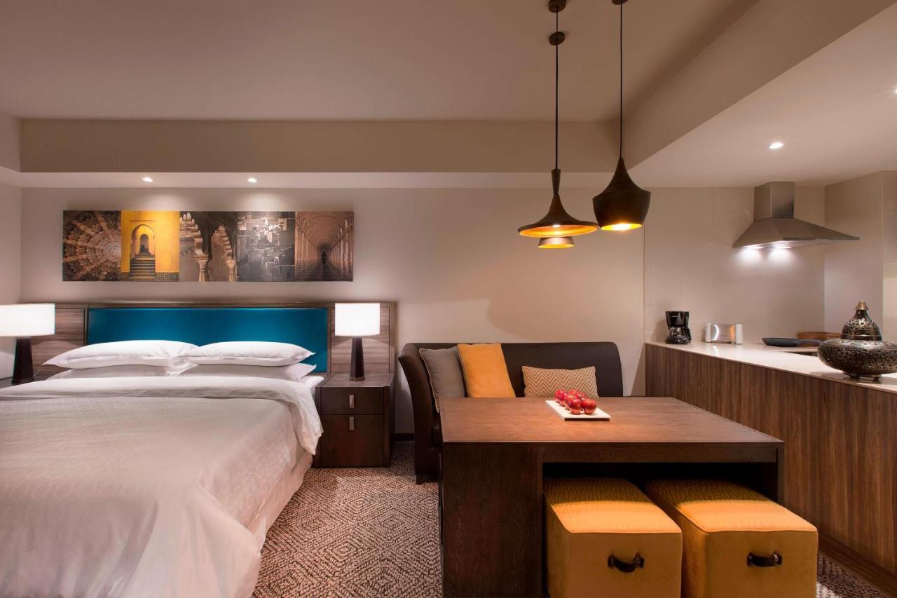 เชราตัน ไฮเดอราบาด โฮเต็ล Hotel ไฮเดอราบัด ภายนอก รูปภาพ
