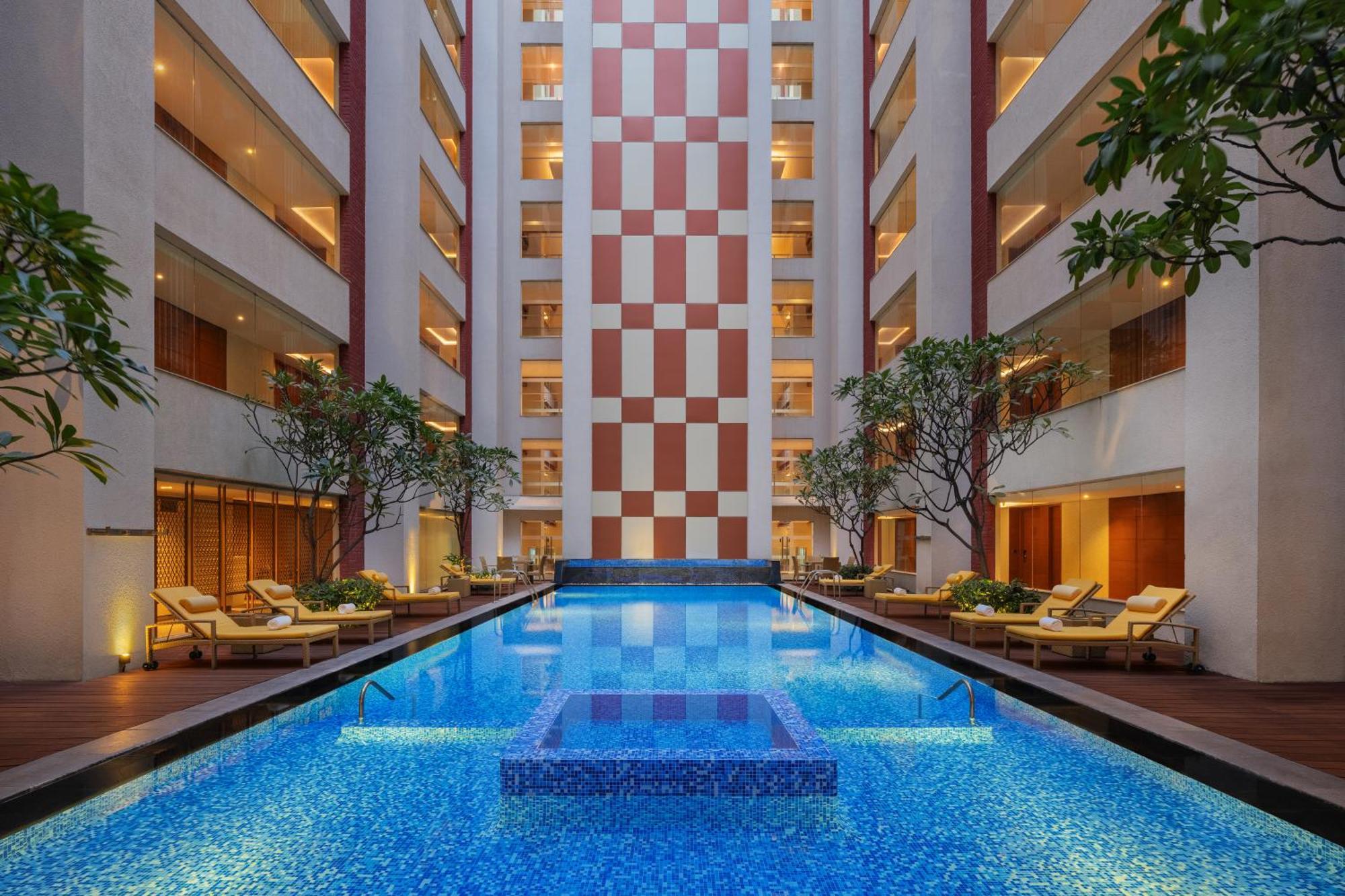 เชราตัน ไฮเดอราบาด โฮเต็ล Hotel ไฮเดอราบัด ภายนอก รูปภาพ